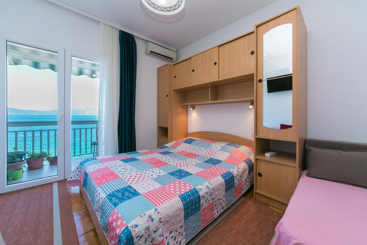 Apartments By The Sea Brist, Makarska - 15714 Podaca Exterior photo