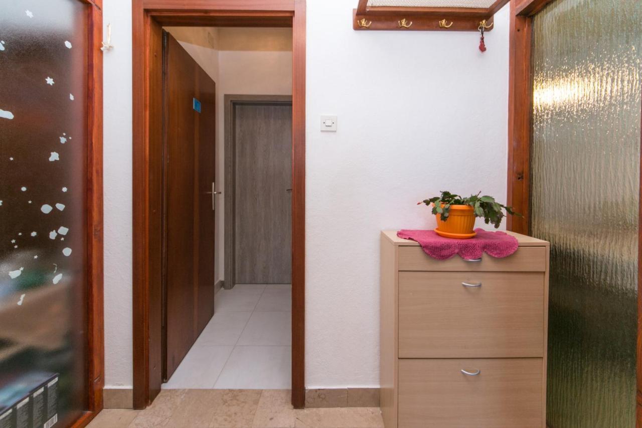 Apartments By The Sea Brist, Makarska - 15714 Podaca Exterior photo