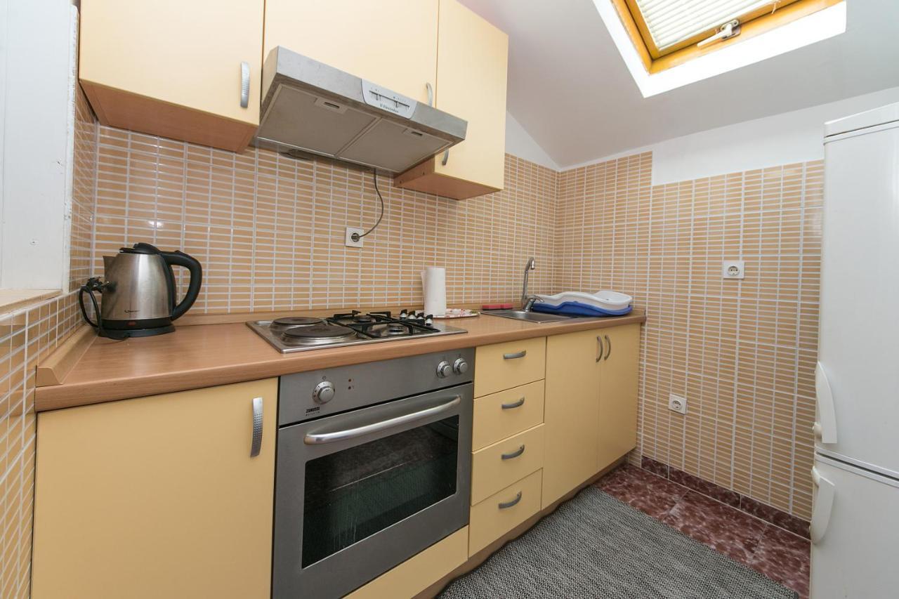 Apartments By The Sea Brist, Makarska - 15714 Podaca Exterior photo