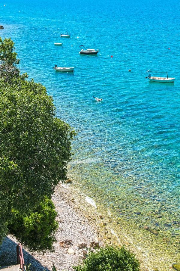 Apartments By The Sea Brist, Makarska - 15714 Podaca Exterior photo