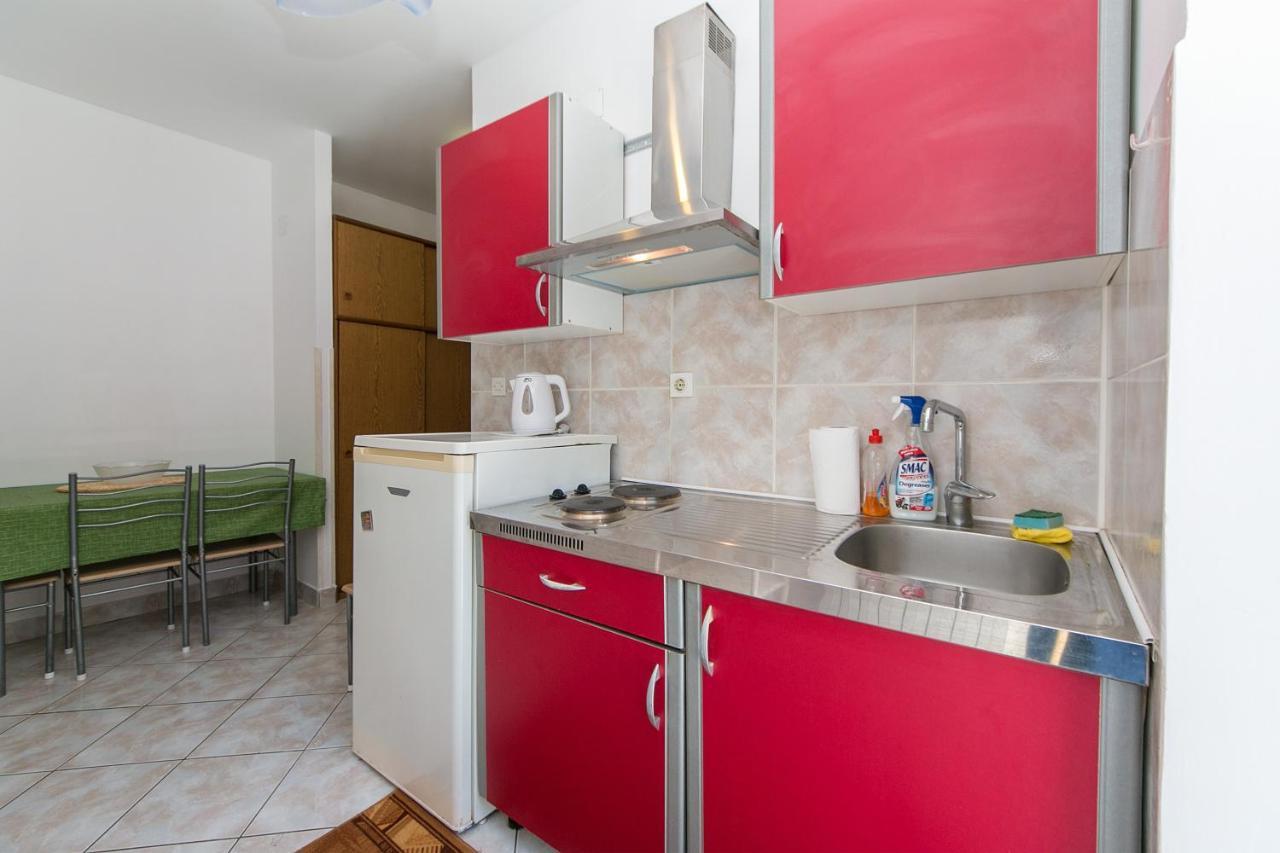 Apartments By The Sea Brist, Makarska - 15714 Podaca Exterior photo