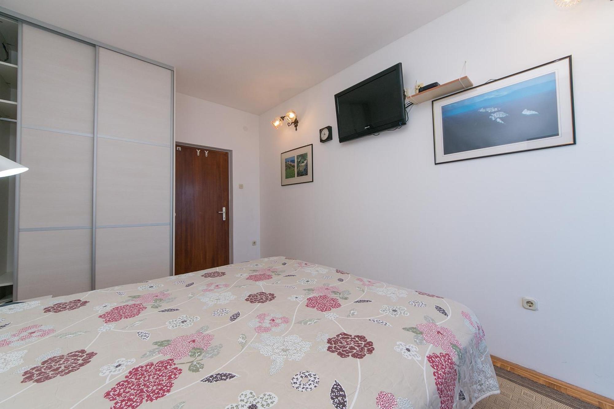 Apartments By The Sea Brist, Makarska - 15714 Podaca Room photo